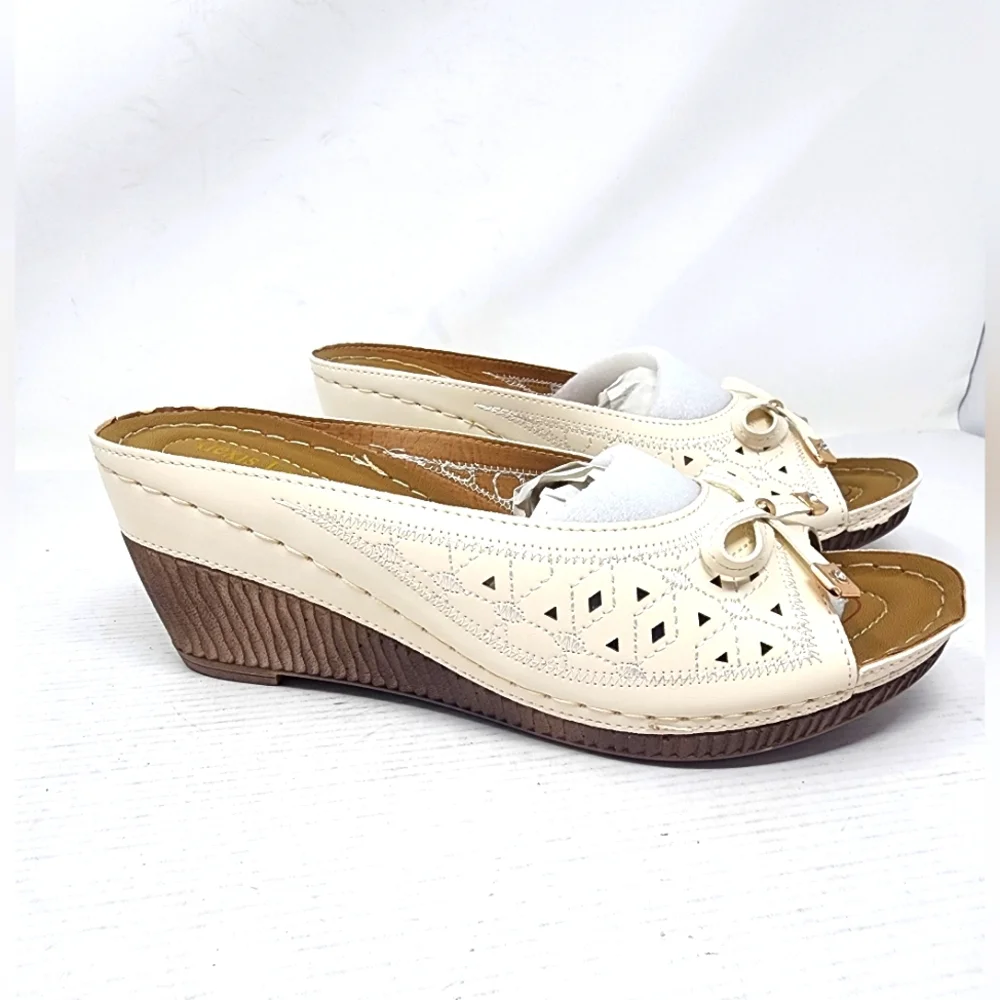 White Cream‎ Cutout Wedge Slides Sandals Bow Detail Comfort Size 10